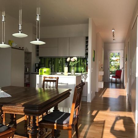 Ferienwohnung Urlaubsglueck- Lichtdurchflutete Wohnung Mit Balkon Und Seesicht Lindau  Bagian luar foto