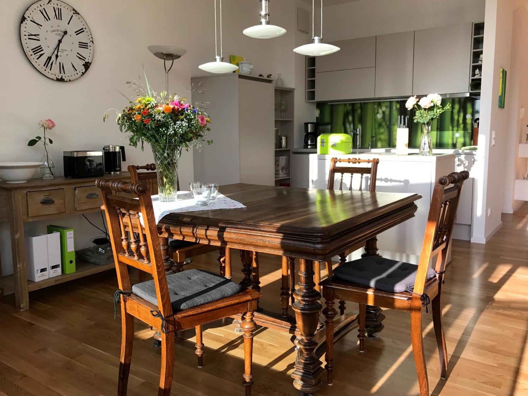 Ferienwohnung Urlaubsglueck- Lichtdurchflutete Wohnung Mit Balkon Und Seesicht Lindau  Bagian luar foto