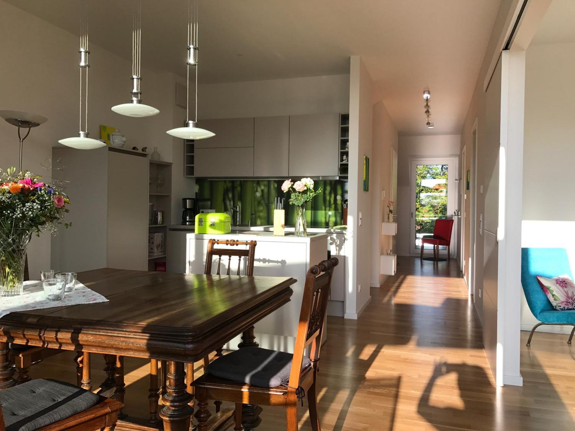 Ferienwohnung Urlaubsglueck- Lichtdurchflutete Wohnung Mit Balkon Und Seesicht Lindau  Bagian luar foto